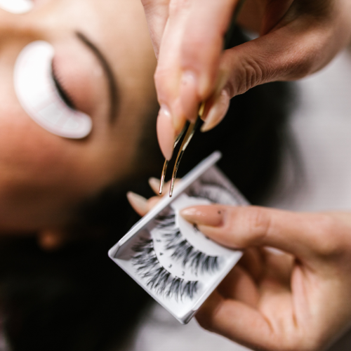 Hybrid eyelash extensions